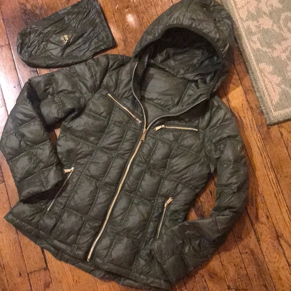 Michael Kors Jackets & Blazers - Michael Kors Packable Down Jacket!